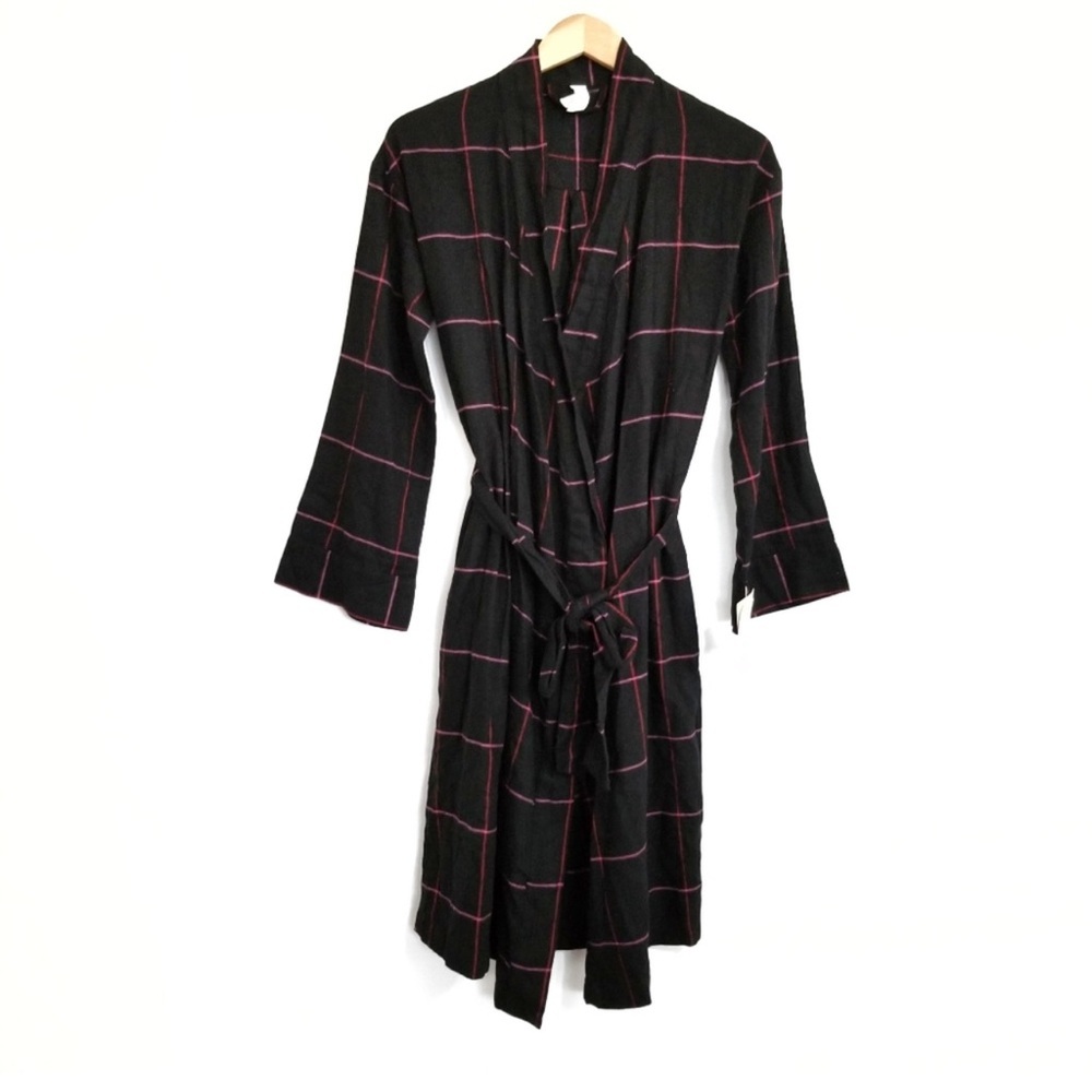 NWT Stars Above Black Plaid Cozy Flannel Robe